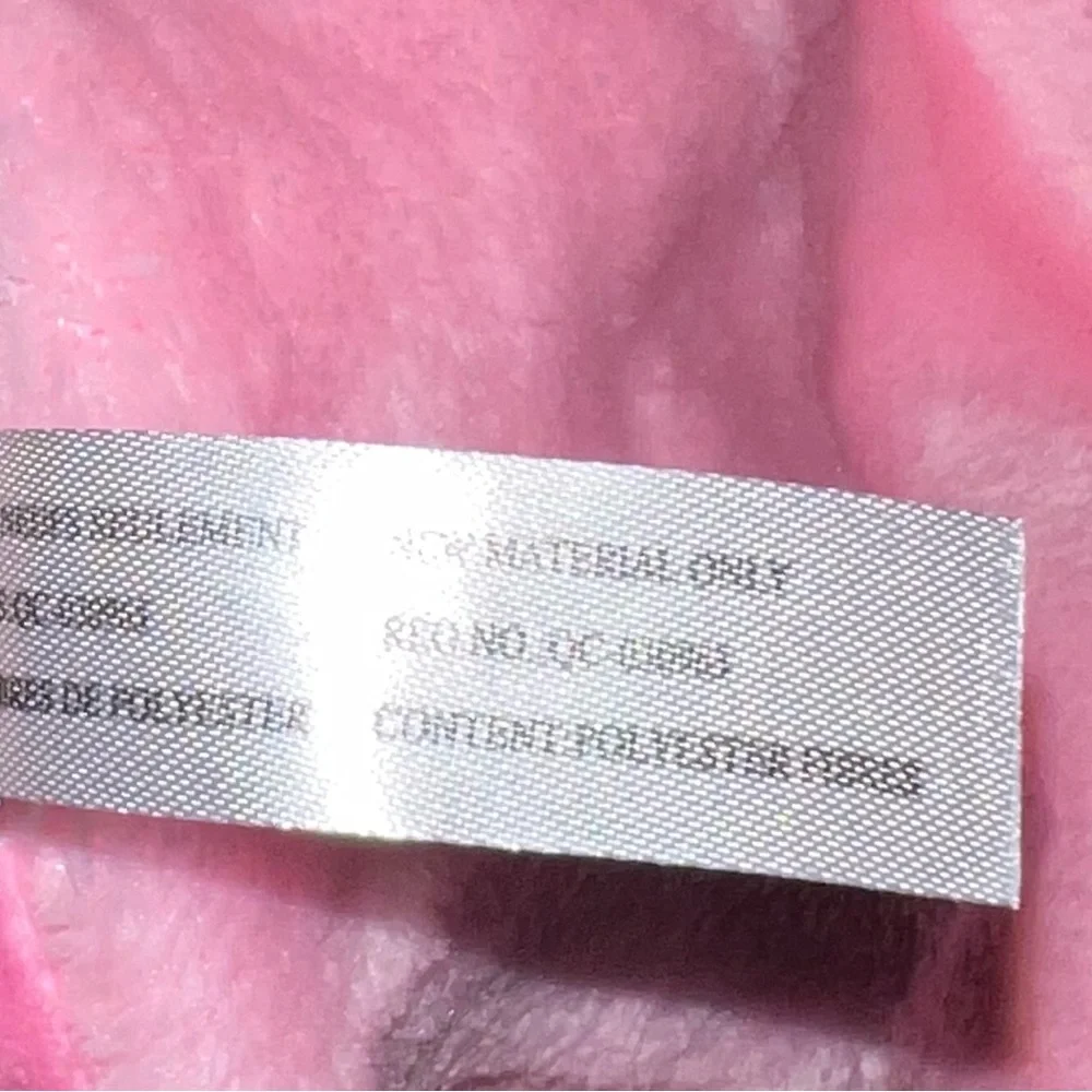 BRAND NEW Disney Minnie Mouse Baby Blanket Lovey With Pacifier Holder - Picture 4 of 4